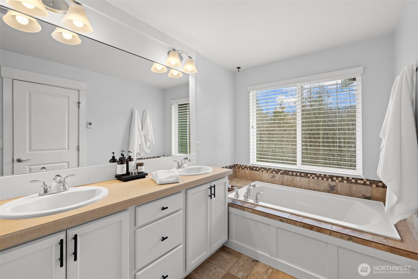 37523 SE Fury Street , Snoqualmie, WA 98065