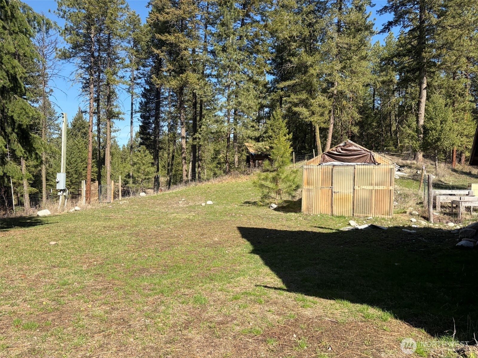 13 Rope and Saddle Lane , Tonasket, WA 98855