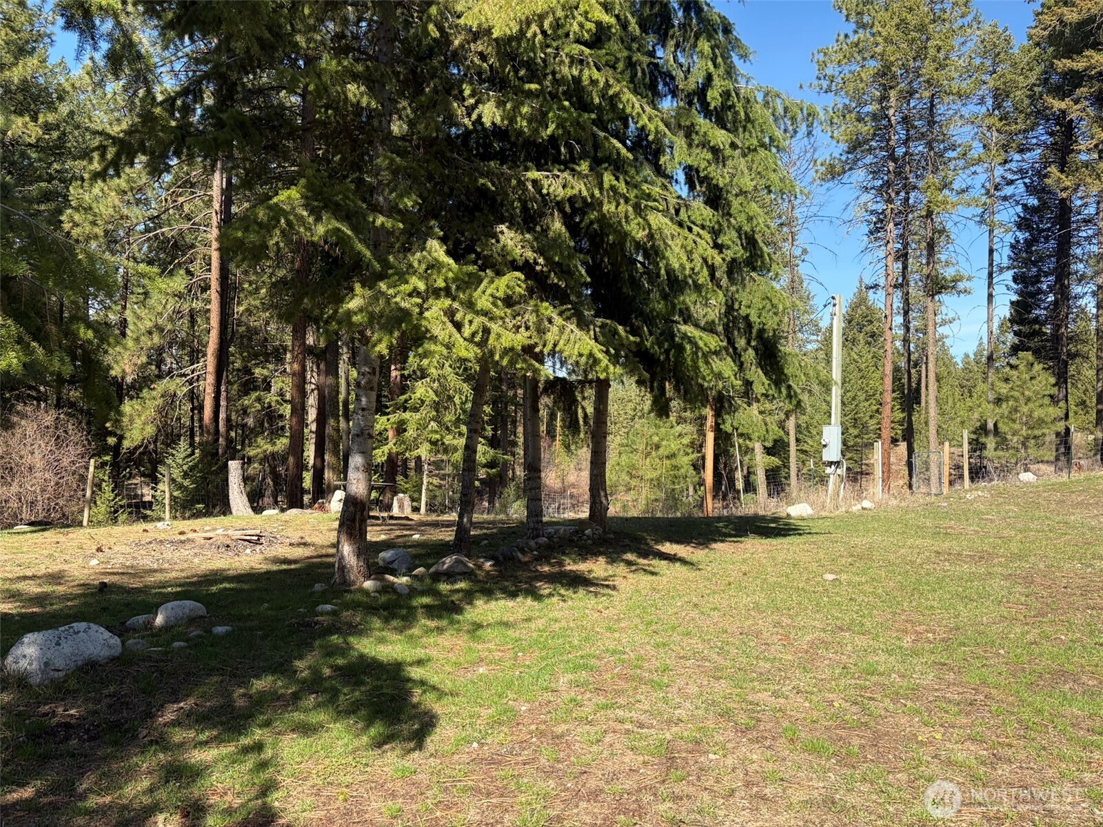 13 Rope and Saddle Lane , Tonasket, WA 98855