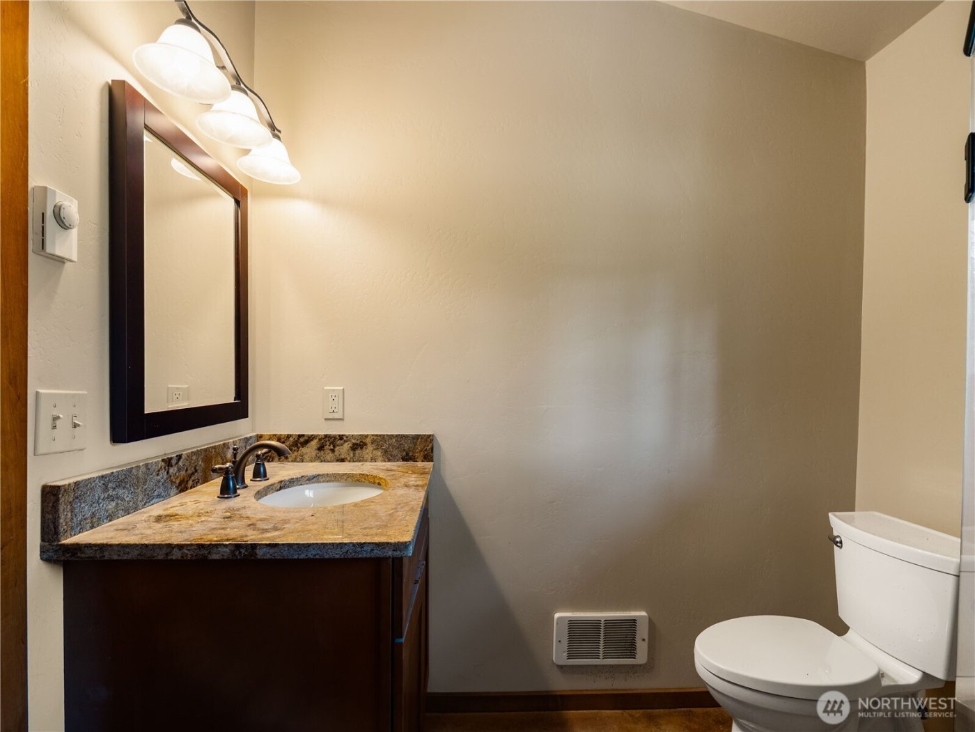 2298 Undie Road , Forks, WA 98331