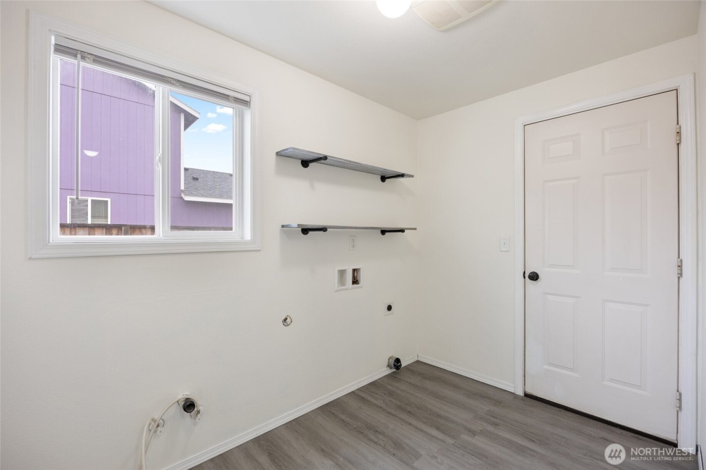 2100 Perch Avenue , Moses Lake, WA 98837