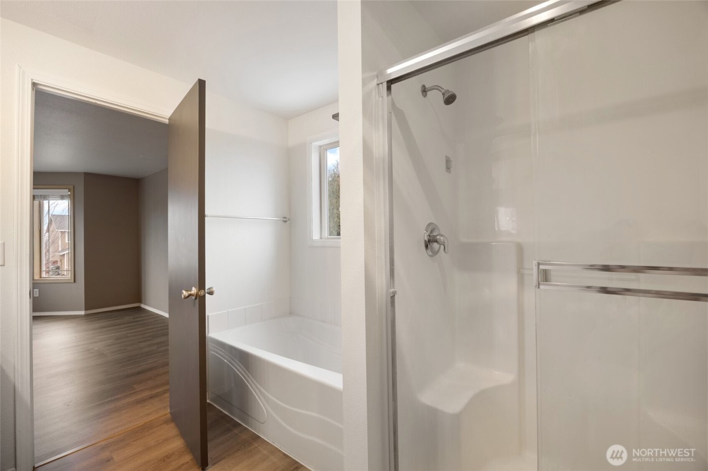 2100 Perch Avenue , Moses Lake, WA 98837