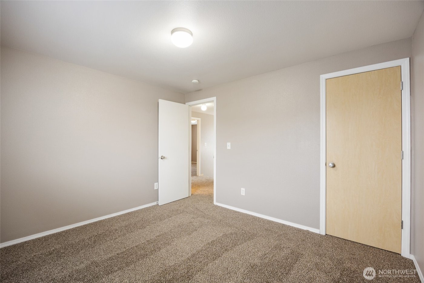 2100 Perch Avenue , Moses Lake, WA 98837