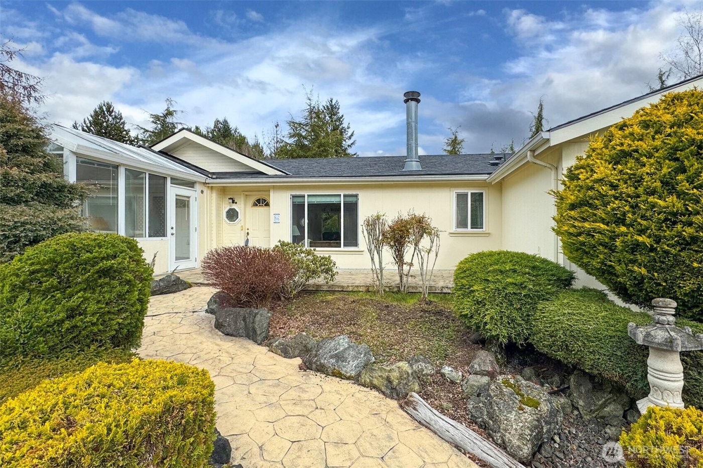 62 Johnson Road , Port Angeles, WA 98363
