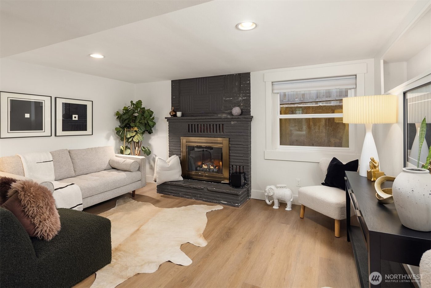 403 NE 94th Street , Seattle, WA 98115