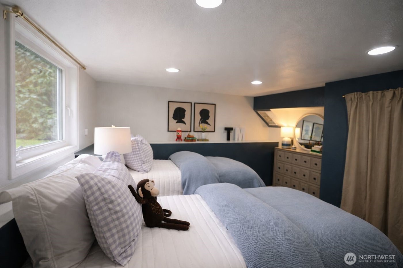 5624 7th Avenue NW, Seattle, WA 98107