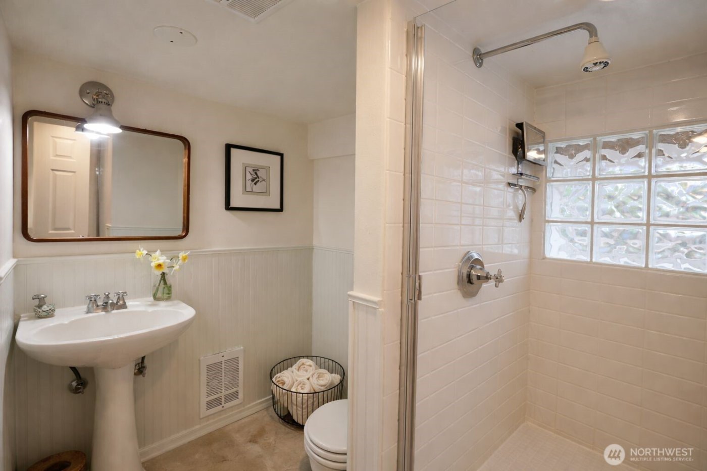 5624 7th Avenue NW, Seattle, WA 98107