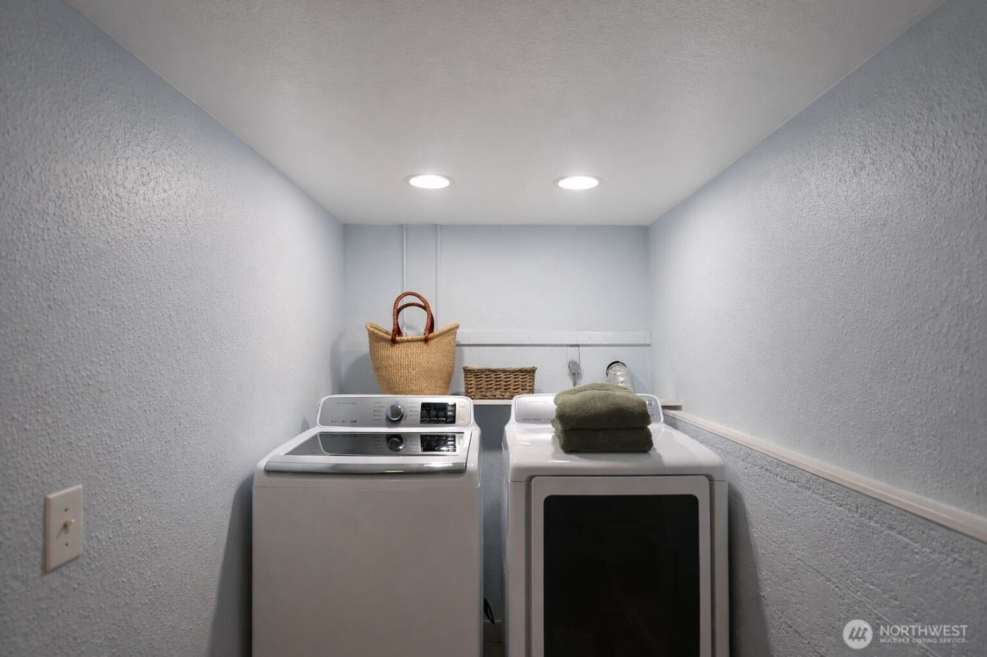 5624 7th Avenue NW, Seattle, WA 98107