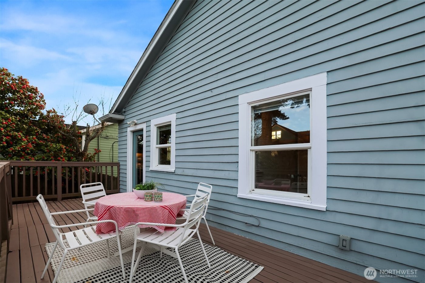 5624 7th Avenue NW, Seattle, WA 98107