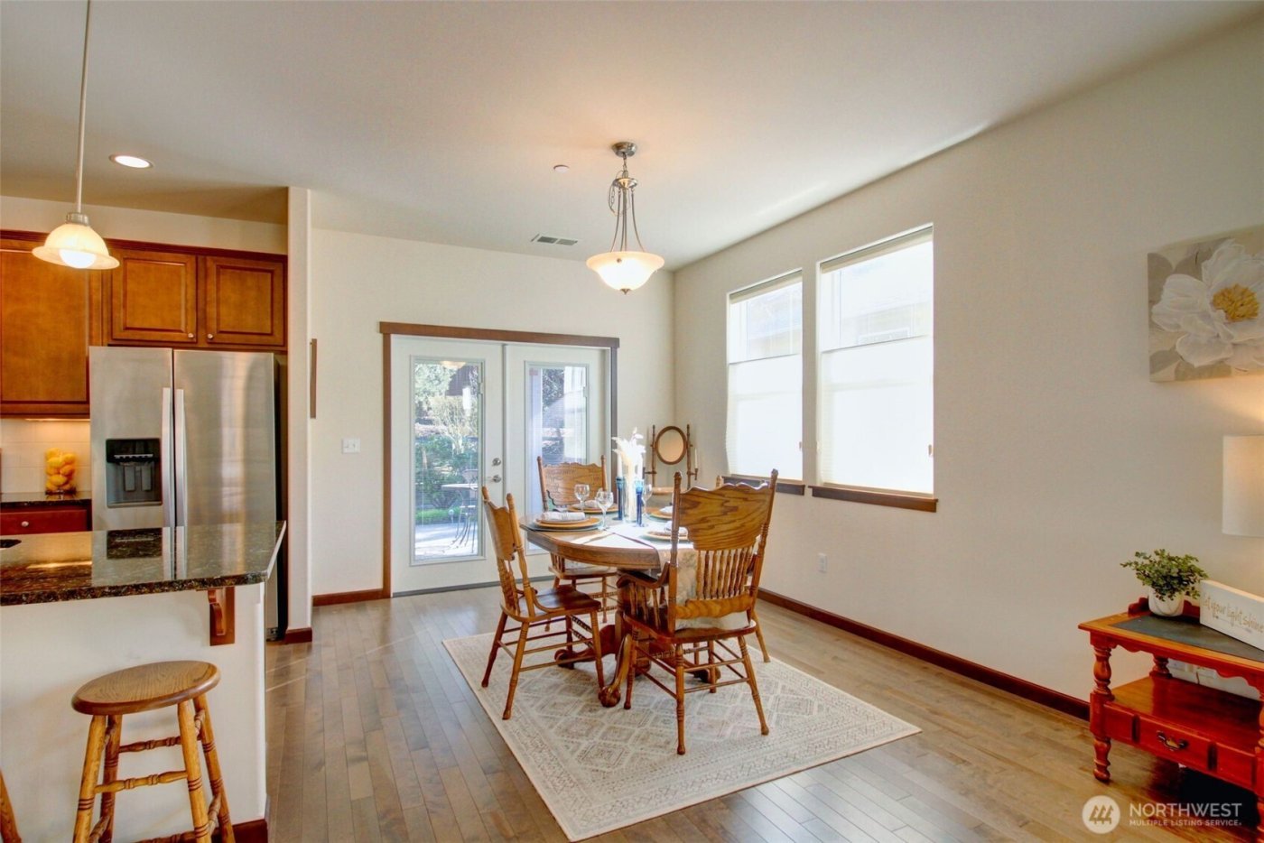 1990 Fraser Avenue , Mount Vernon, WA 98274