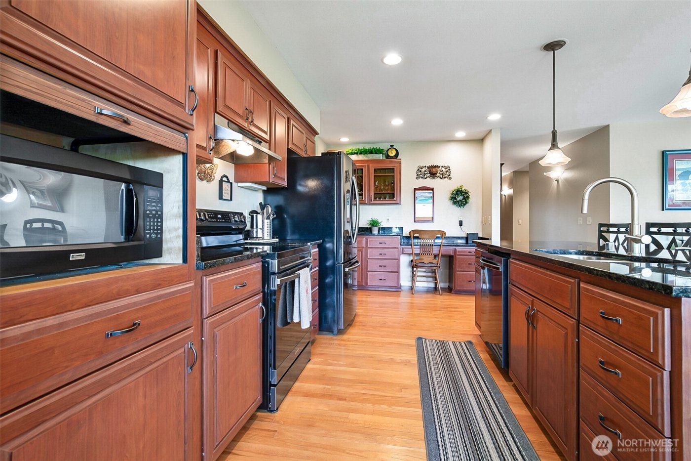 828 State Highway 532 , Camano Island, WA 98282