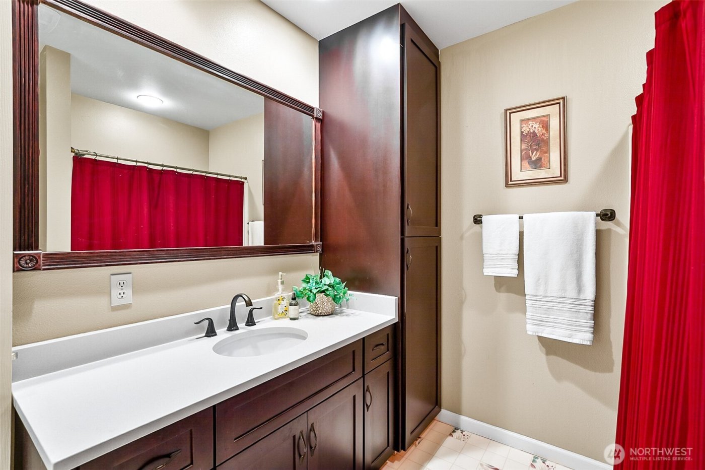 828 State Highway 532 , Camano Island, WA 98282