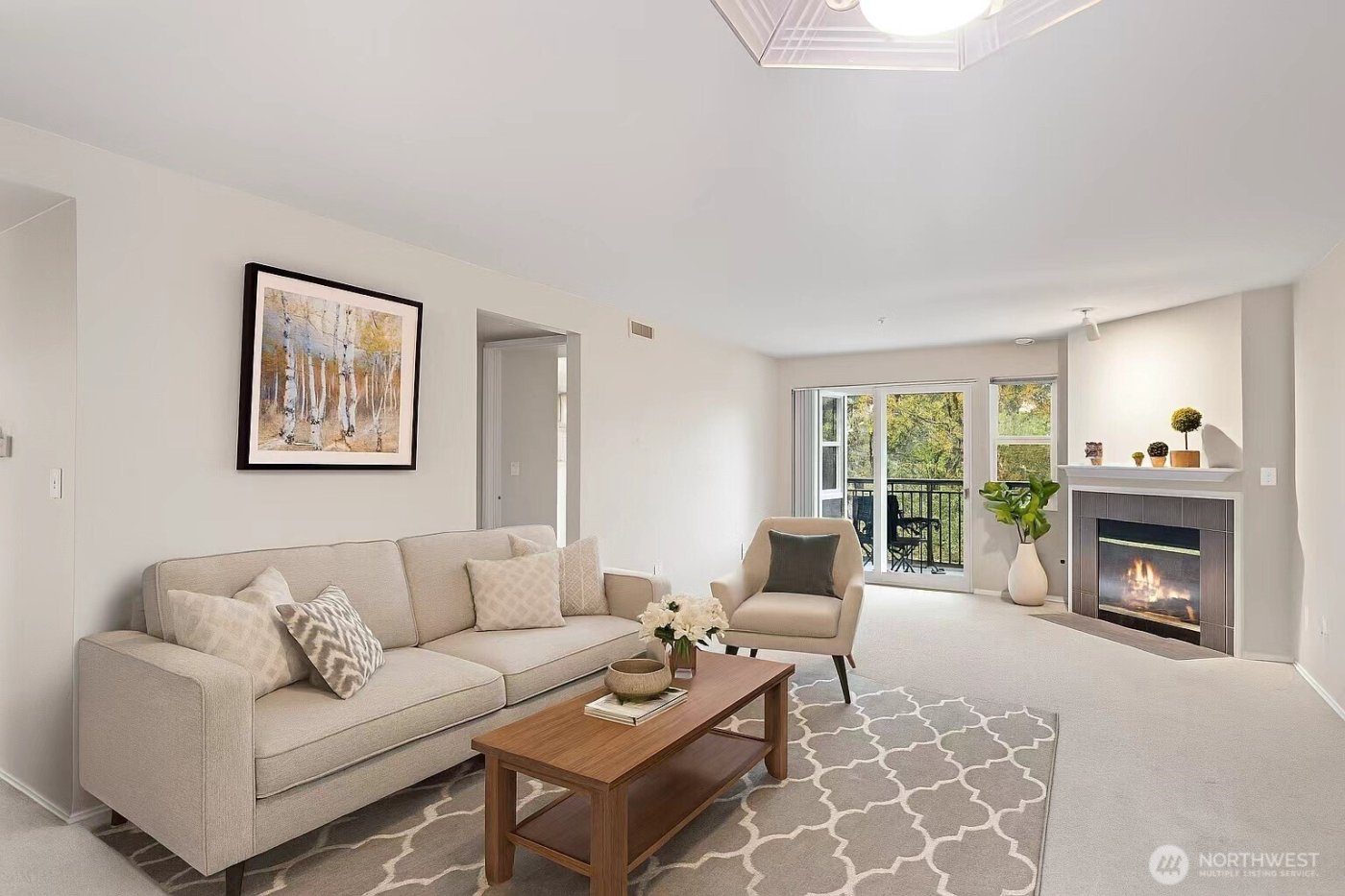 250 NW Dogwood Street #C201, Issaquah, WA 98027