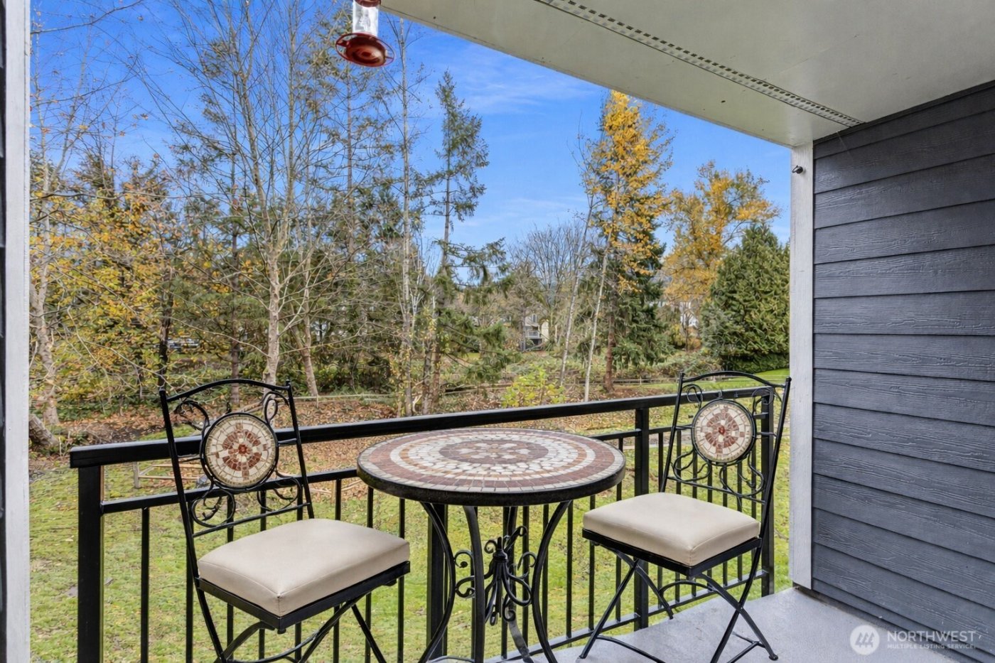 250 NW Dogwood Street #C201, Issaquah, WA 98027