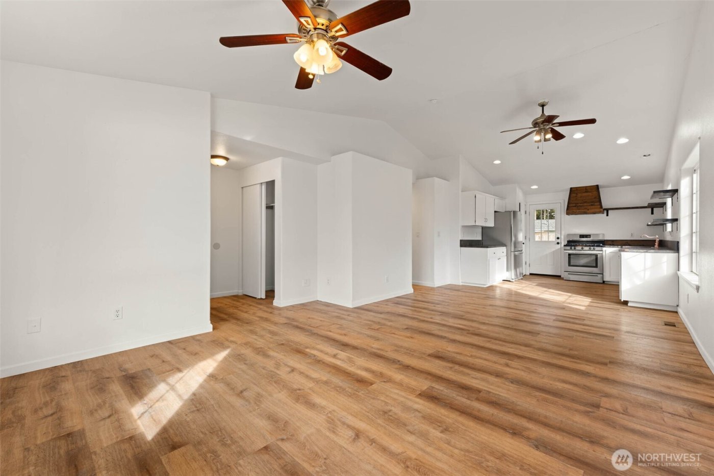 15946 Quail Meadows Court SE, Yelm, WA 98597