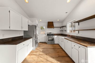 15946 Quail Meadows Court SE, Yelm, WA 98597 - Photo 7