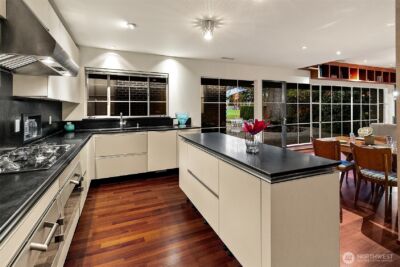 7503 Fairway Drive NE, Seattle, WA 98115 - Photo 11