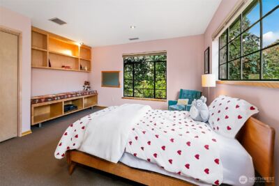 7503 Fairway Drive NE, Seattle, WA 98115 - Photo 18