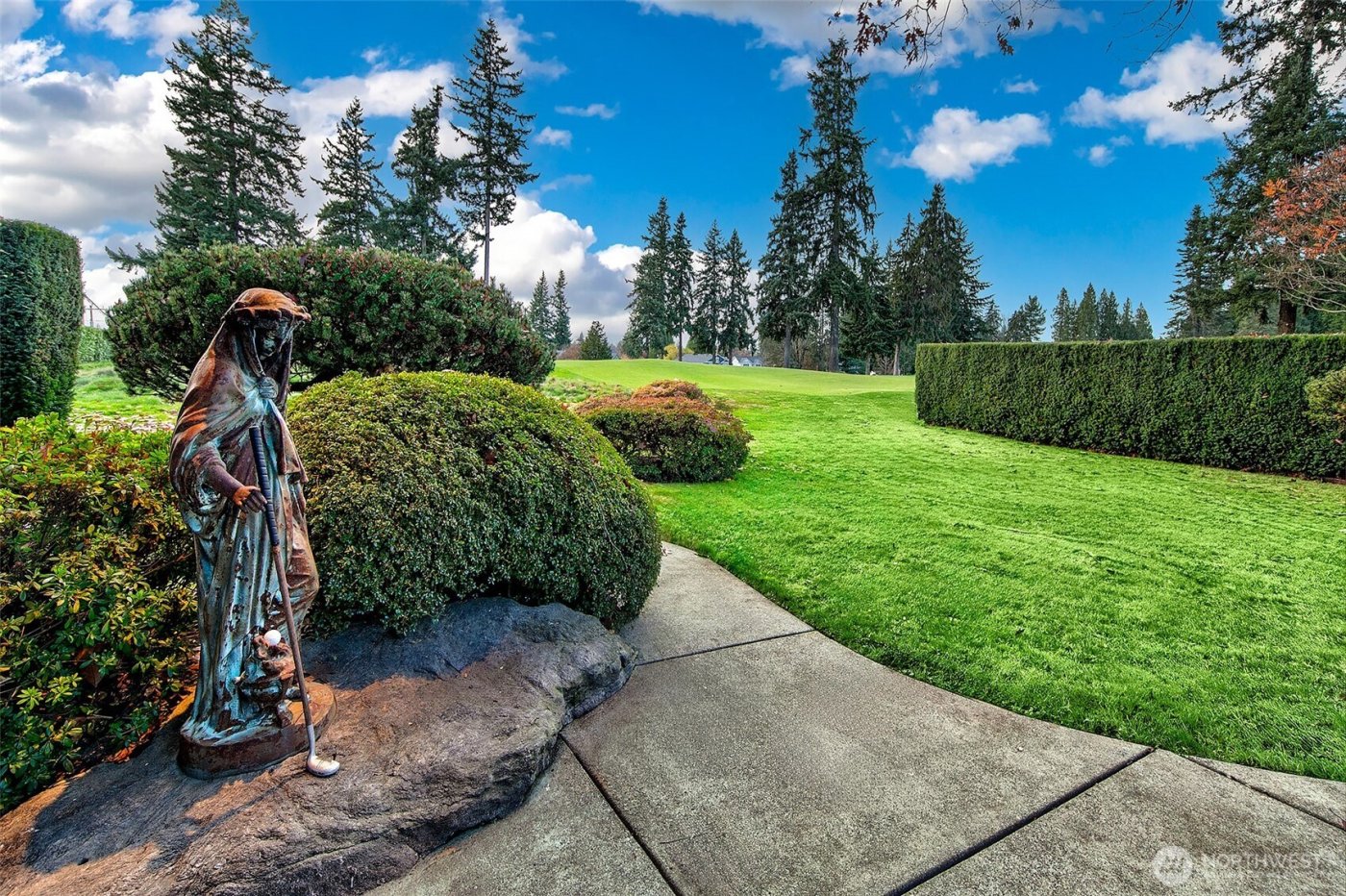 7503 Fairway Drive NE, Seattle, WA 98115