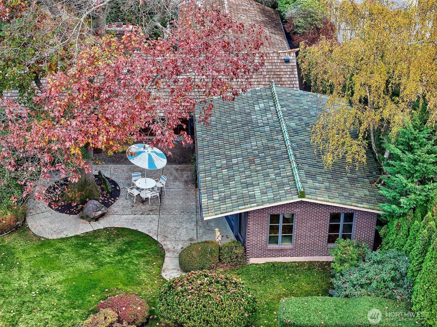 7503 Fairway Drive NE, Seattle, WA 98115