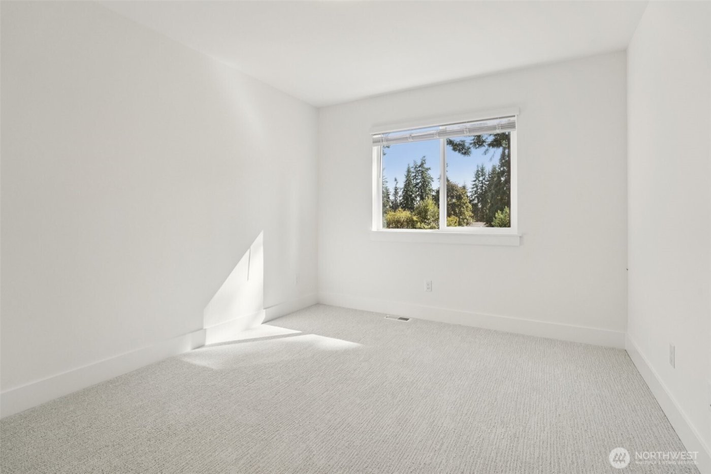 8014 222nd Street SW, Edmonds, WA 98026