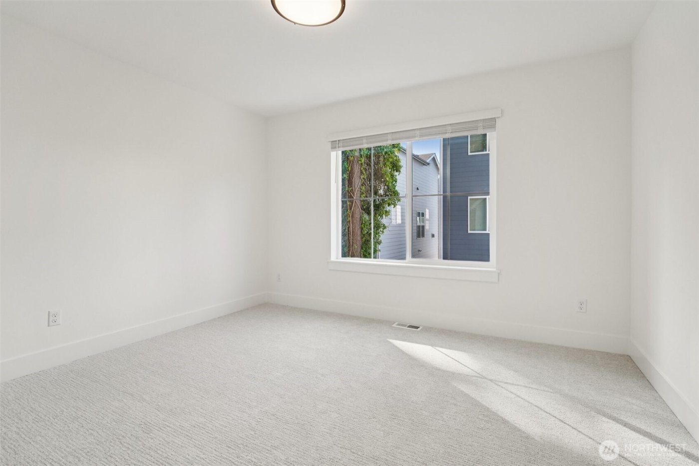 8014 222nd Street SW, Edmonds, WA 98026