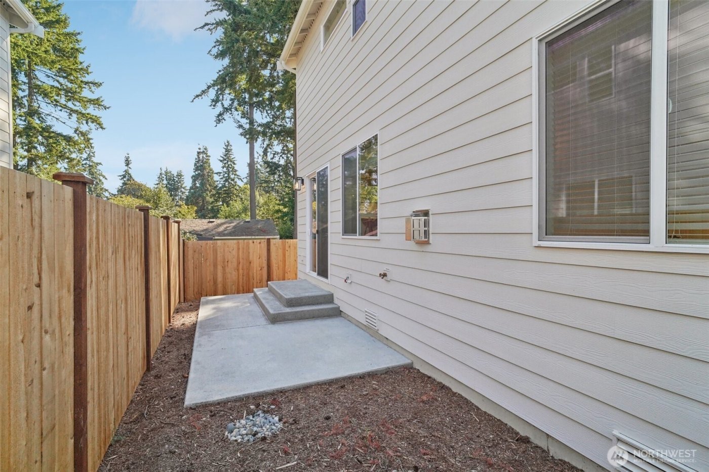 8014 222nd Street SW, Edmonds, WA 98026