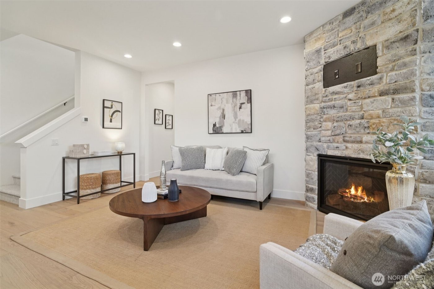 8014 222nd Street SW, Edmonds, WA 98026