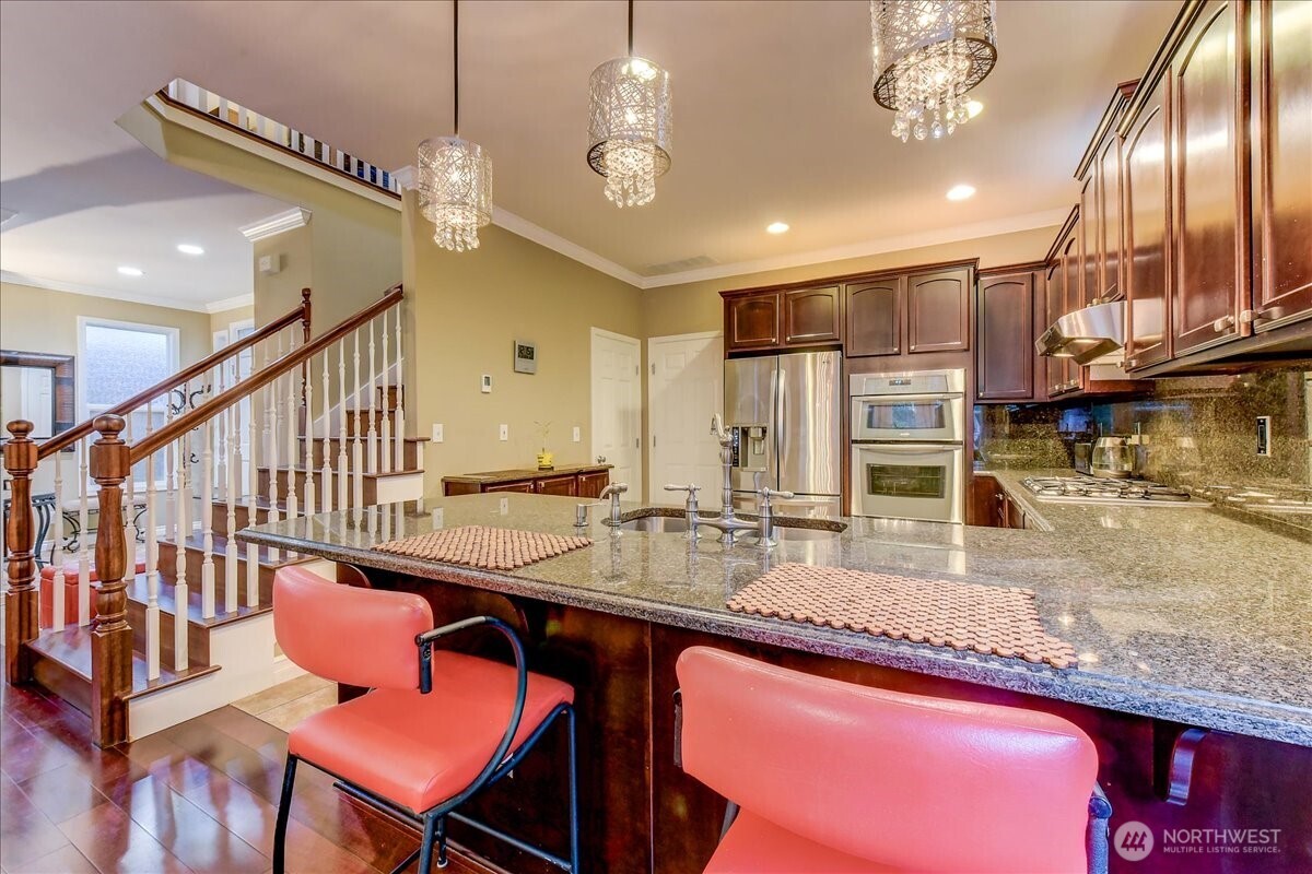 2462 172 Avenue NE, Redmond, WA 98052