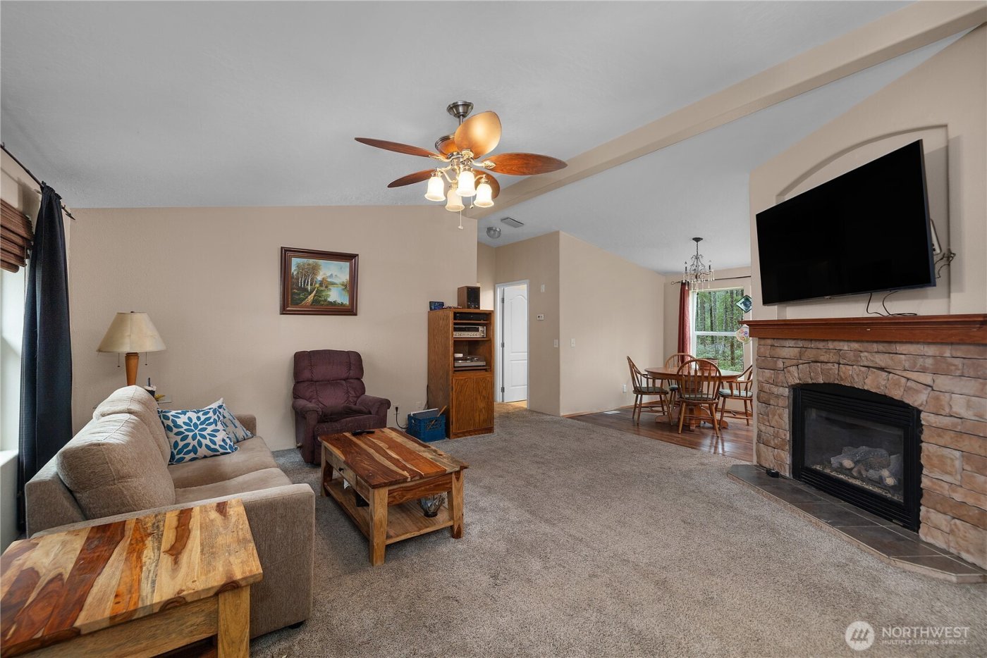 20 N Olympic Court , Hoodsport, WA 98548