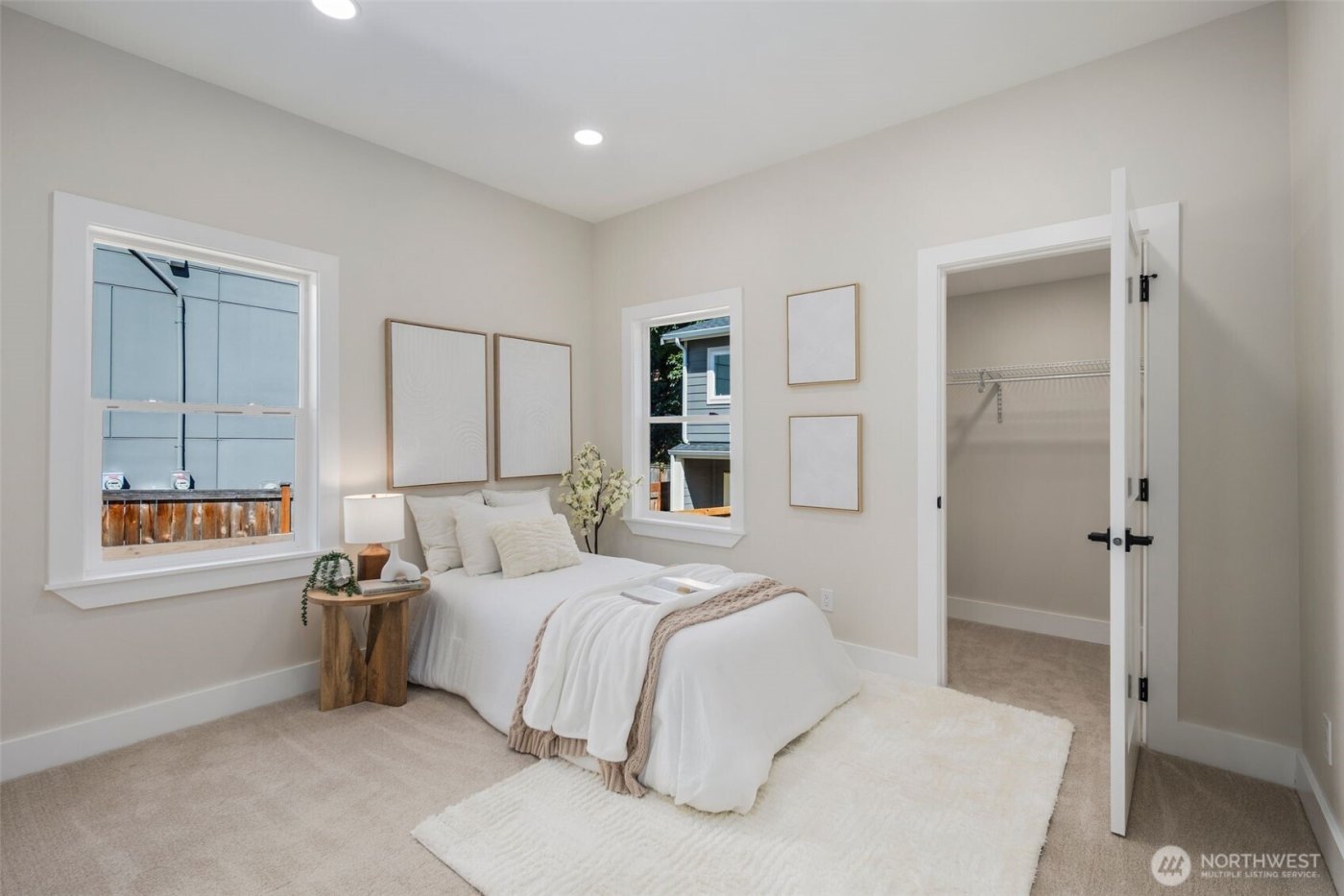 8226 Meridian Avenue N, Seattle, WA 98103