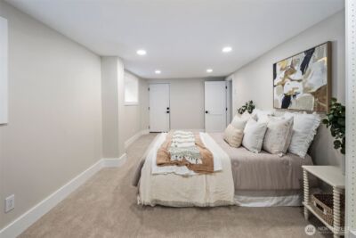 8226 Meridian Avenue N, Seattle, WA 98103 - Photo 29