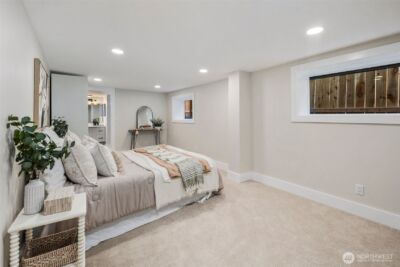 8226 Meridian Avenue N, Seattle, WA 98103 - Photo 30