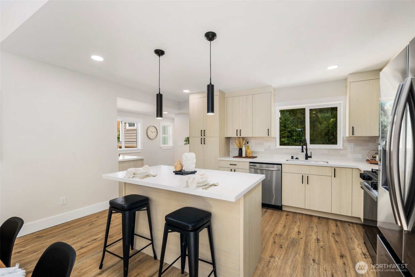 8226 Meridian Avenue N, Seattle, WA 98103