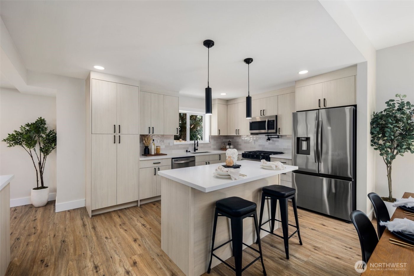 8226 Meridian Avenue N, Seattle, WA 98103