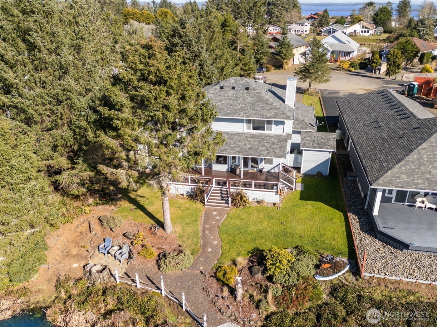 385 Eagle Nest Court SE, Ocean Shores, WA 98569