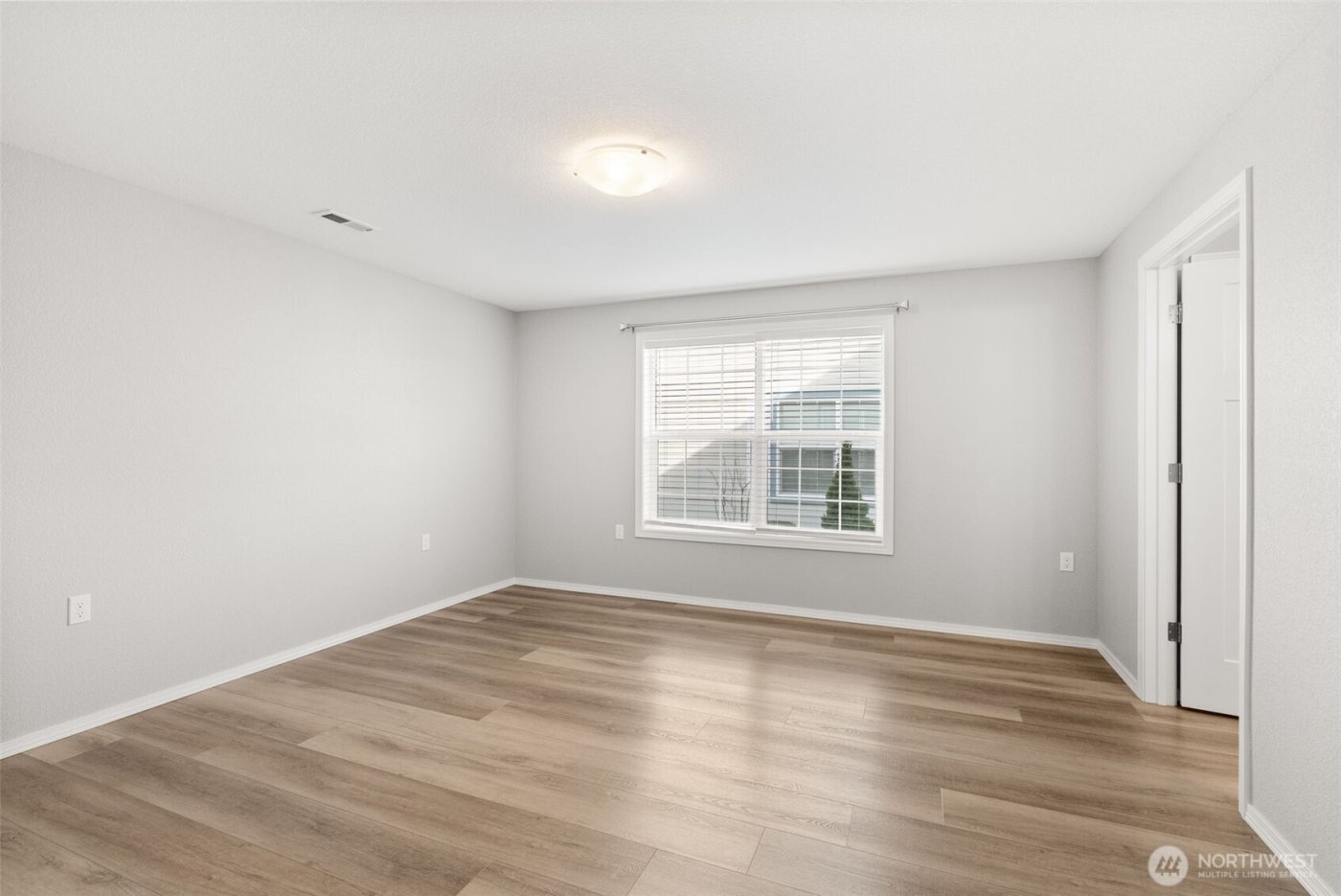 1430 Stillwaters Avenue , Centralia, WA 98531