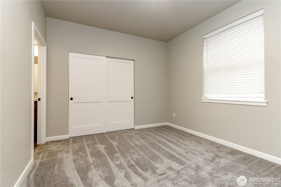 4509 6th Ave , Tacoma, WA 98406