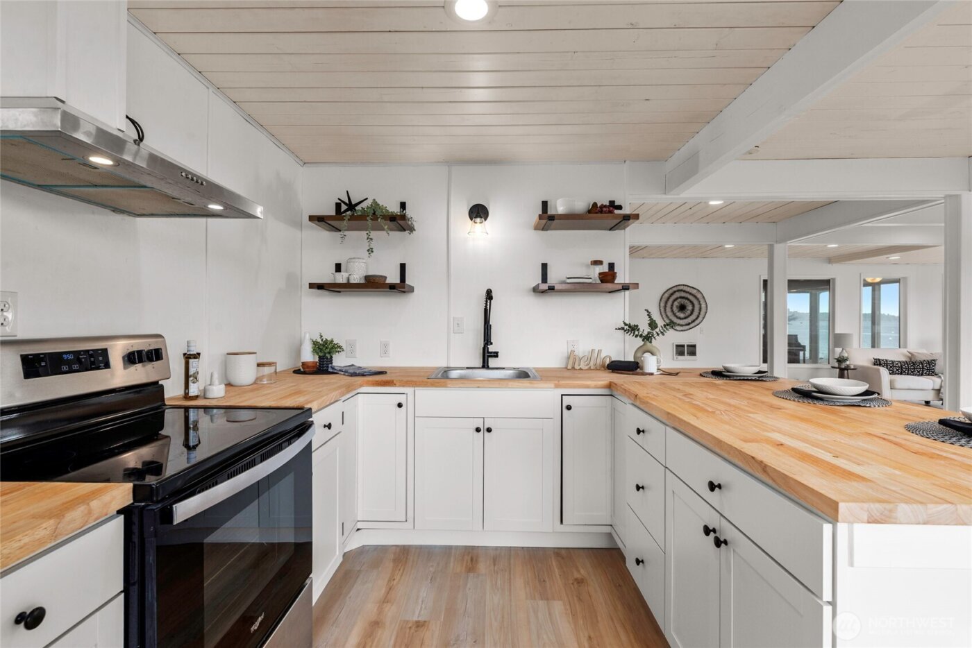 13277 Shoreline Drive SE, Olalla, WA 98359-9690