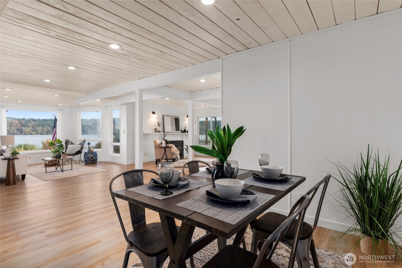 13277 Shoreline Drive SE, Olalla, WA 98359-9690