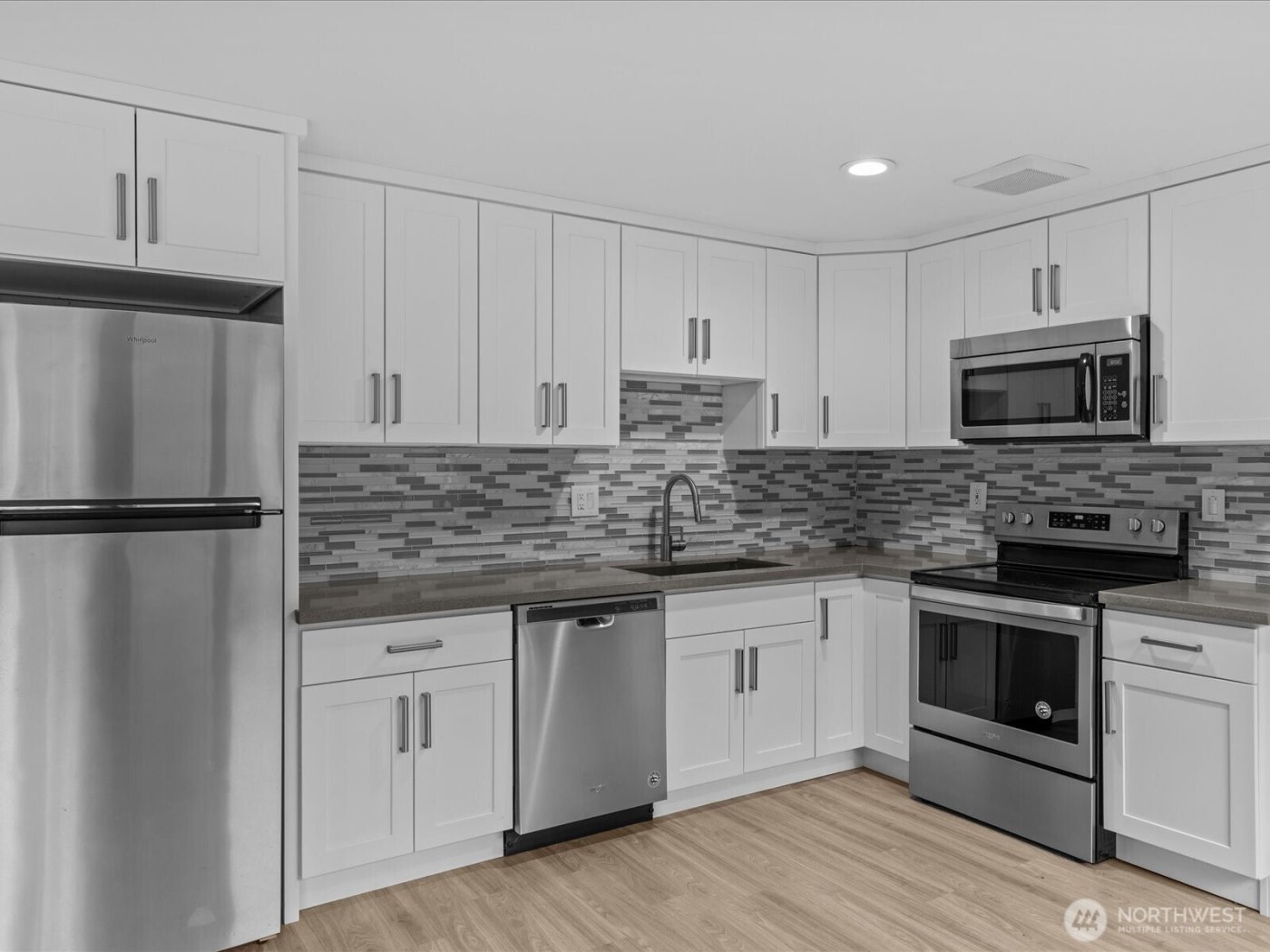 7132 47th Avenue SW, Seattle, WA 98136