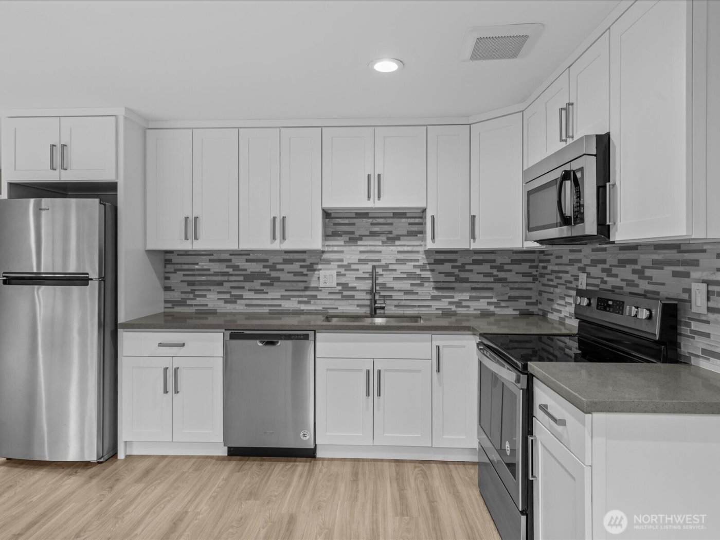 7132 47th Avenue SW, Seattle, WA 98136