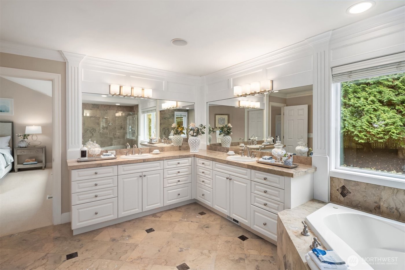 9843 NE 25th Street , Bellevue, WA 98004