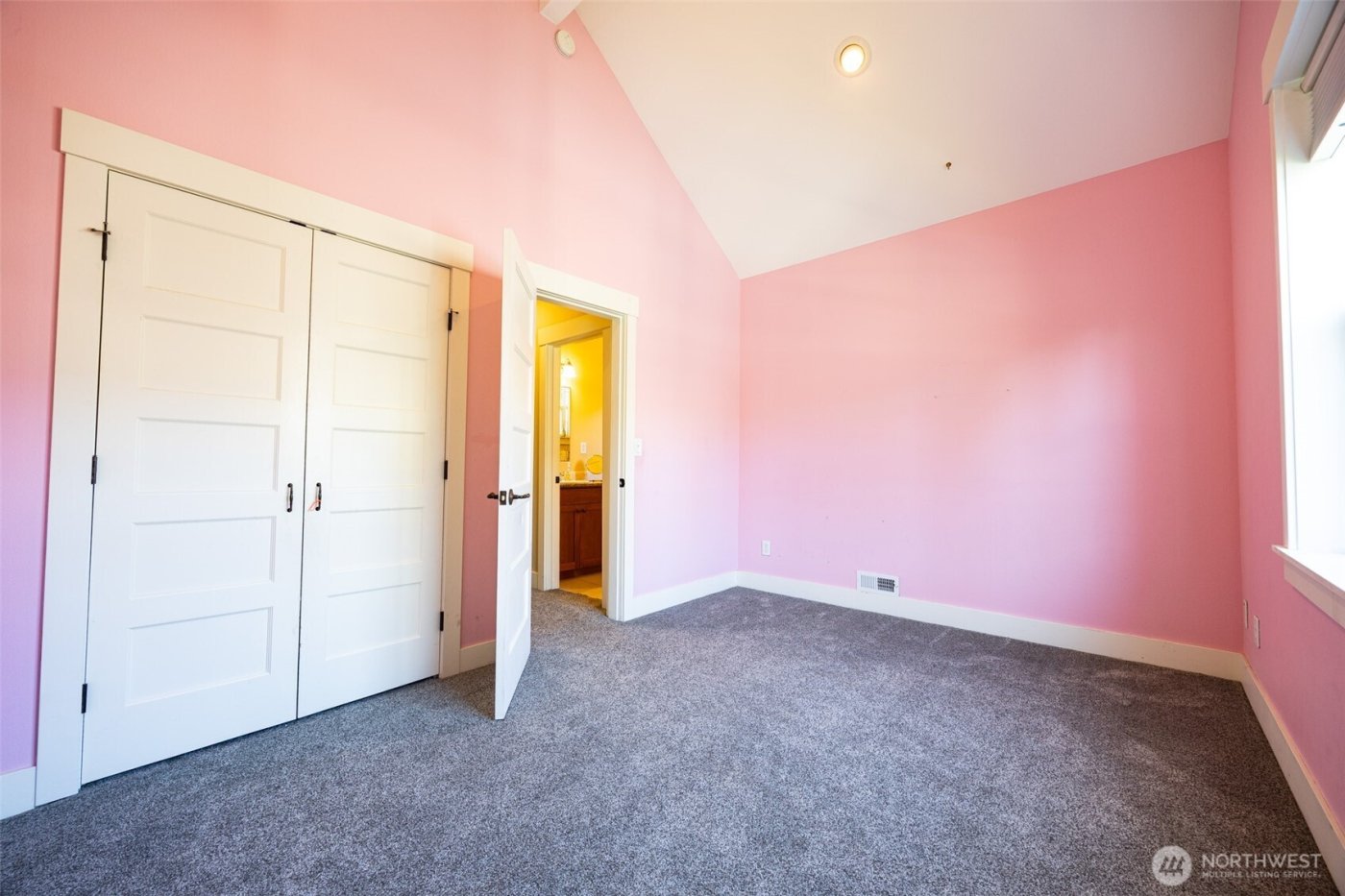 805 11th Street , Bellingham, WA 98225