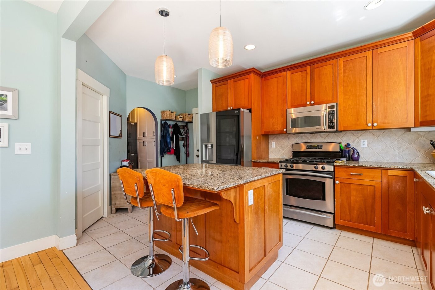 805 11th Street , Bellingham, WA 98225