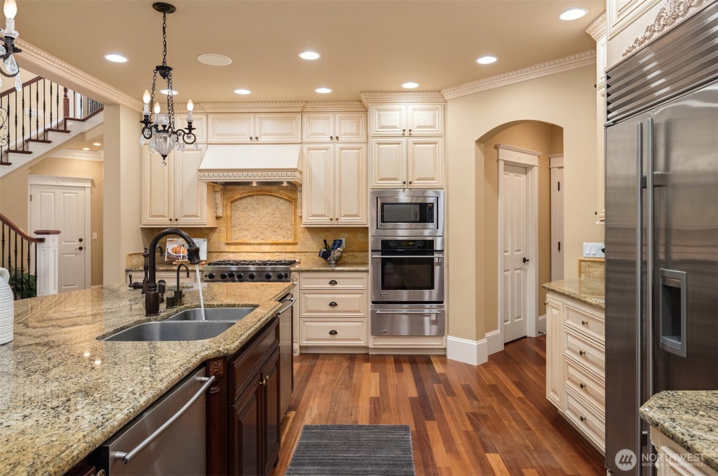 20424 NE 64th Place , Redmond, WA 98053