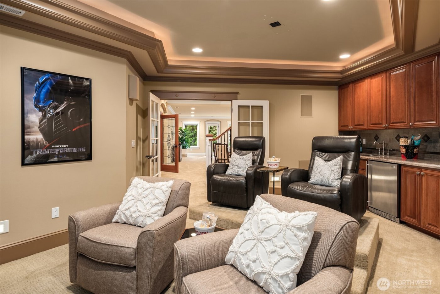 20424 NE 64th Place , Redmond, WA 98053