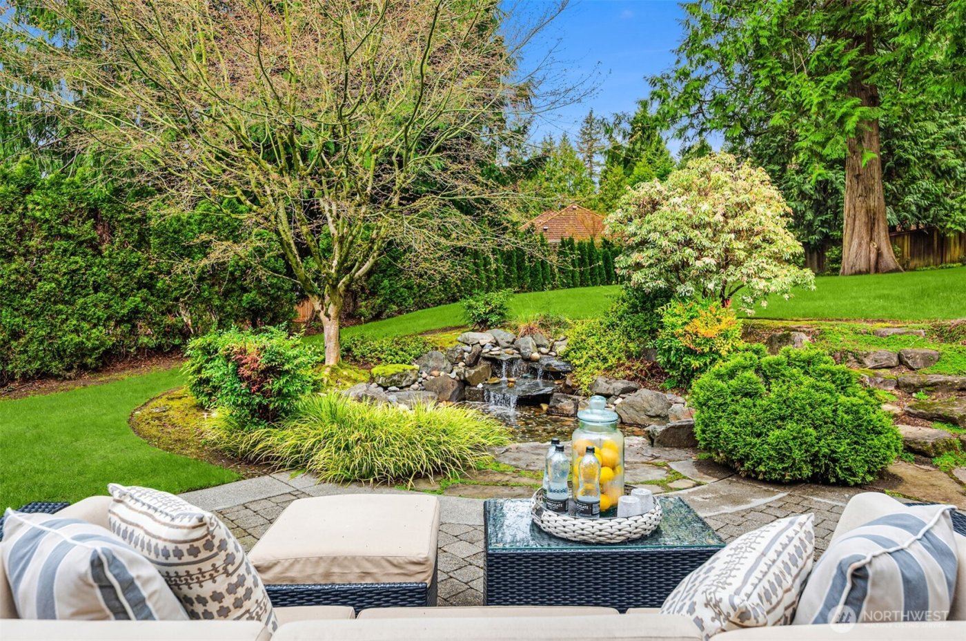 20424 NE 64th Place , Redmond, WA 98053