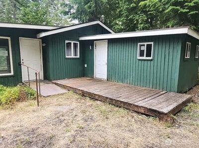 311 N Paradise Drive , Lilliwaup, WA 98555-9773