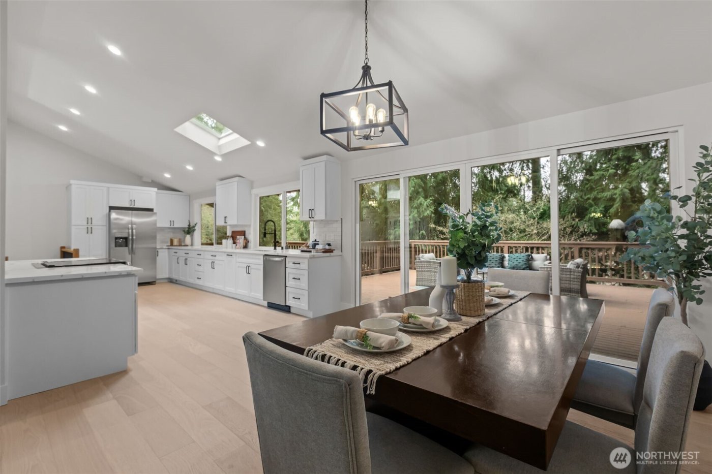 1044 145th Place NE, Bellevue, WA 98007